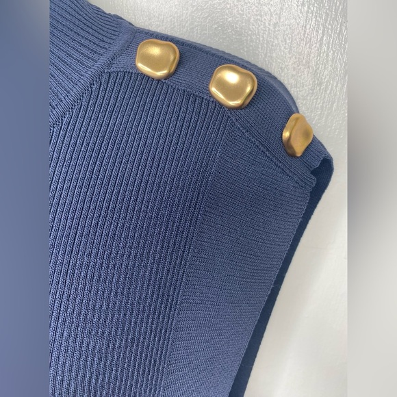 DONNA KARAN NWT Navy Sleeveless Top with Gold Button Accents - Picture 5 of 7